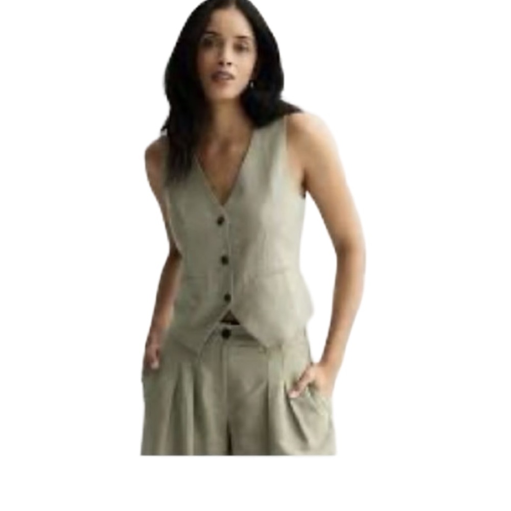 NINE WEST SAGE VEST SIZE: LARGE